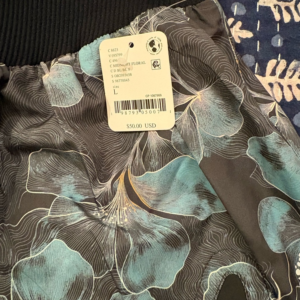 NWT FP Movement Midnight Floral Athletic Shorts - Picture 5 of 8